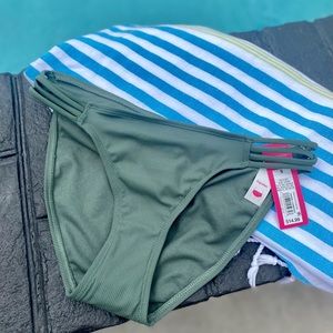 brand TARGET / size S / color GREEN